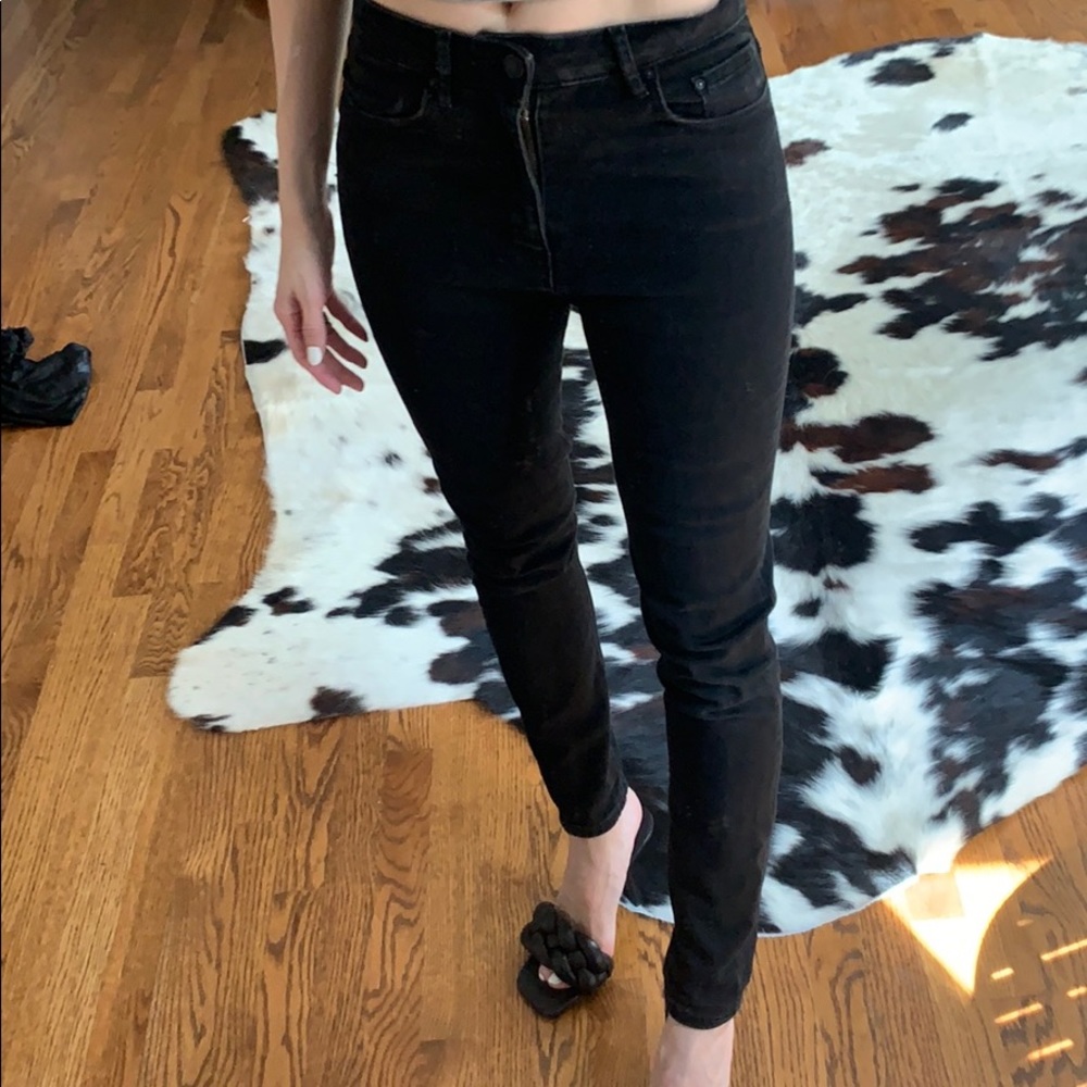 Black ankle jeans